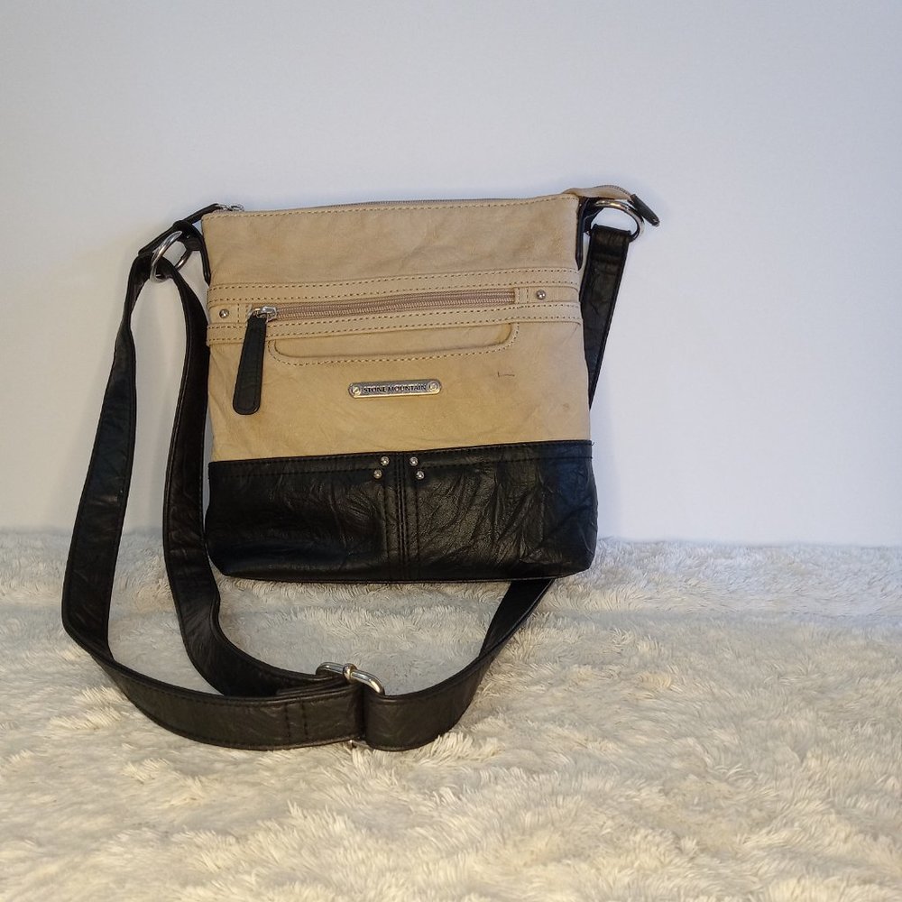 Stone Mountain Cross Body Bag - Picture 6 of 10